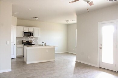 15948 Lasso Cir, McLoud, OK 74851 - photo 5