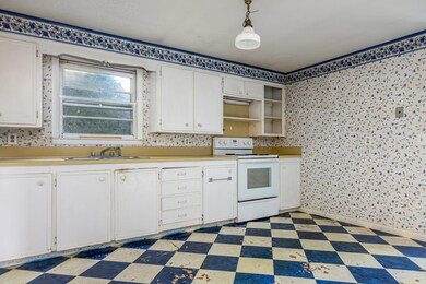110 Fowler Rd_W5_002