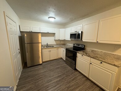 10085 Brass Ring Rd, Jonesboro, GA 30238 - photo 5