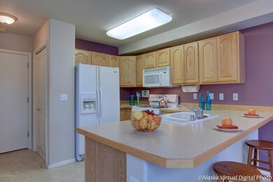 Breakfast Bar Eating Area