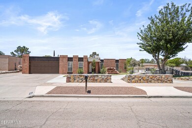 445 Penroy Ln, Horizon City, TX 79928 - photo 2