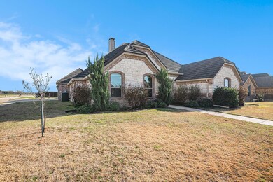 322 Oar Wood Dr, Granbury, TX 76049 - photo 2