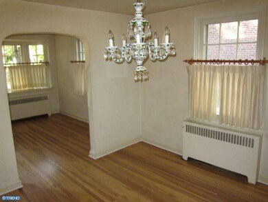 865 Delmont Dr, Wynnewood, PA 19096 - photo 4