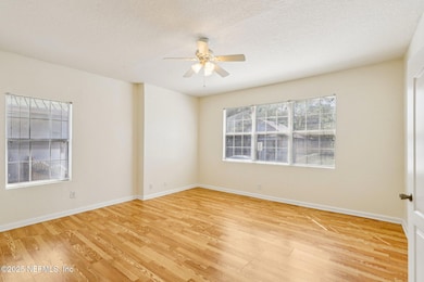 6-web-or-mls-Scriven St-0205-006