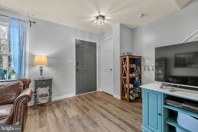 163 Langdon Farm Cir, Odenton, MD 21113 - photo 6