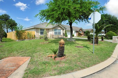7730 Valley Elm Ln, Houston, TX 77040 - photo 2