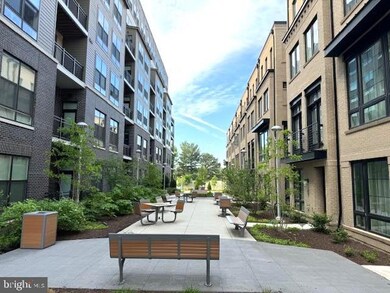 1879 Easterly Rd, Reston, VA 20190 - photo 2