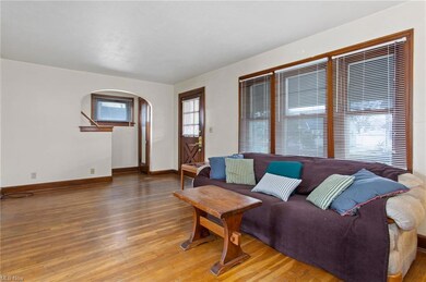 2328 E 32nd St, Lorain, OH 44055 - photo 3