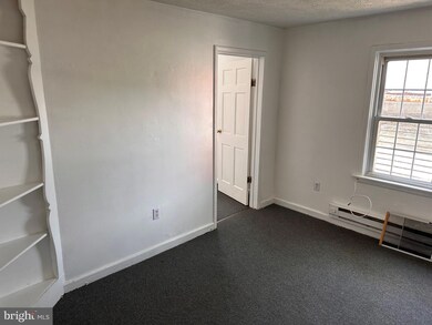 292 N Washington St unit 202, Berkeley Springs, WV 25411 - photo 7