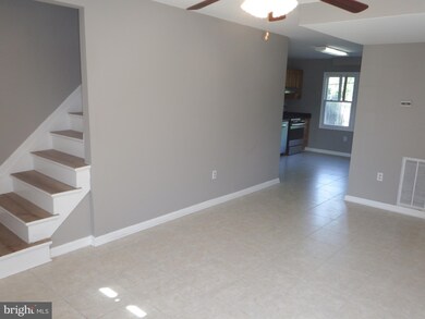 8537 Pioneer Dr, Severn, MD 21144 - photo 3