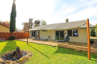 3527 Adams Ln, Redding, CA 96002 - photo 6