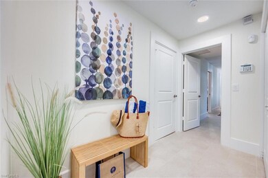 2800 Lakeview Dr unit 5, Naples, FL 34112 - photo 4