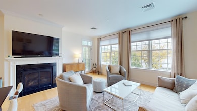 70 Maple St unit 205, Middlebury, VT 05753 - photo 7