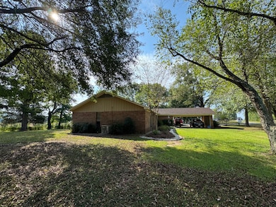 2762 U S 51, Duck Hill, MS 38925 - photo 3