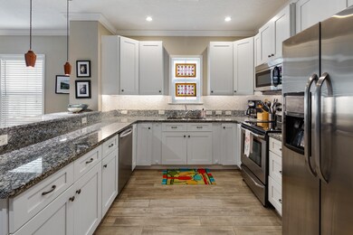 1025 Simonton St -4