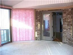 FL Room extends entertaining area - Opens to Very Large Deck