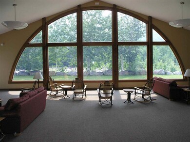 48 Cooper Memorial Dr unit 213, Lincoln, NH 03251 - photo 3