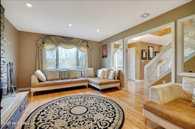 30 Boundary Rd, Marlboro, NJ 07746 - photo 4