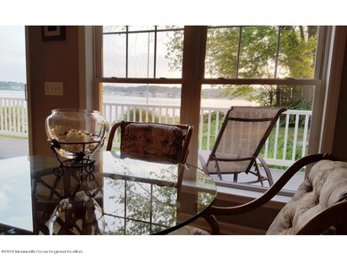06-Breakfast Nook