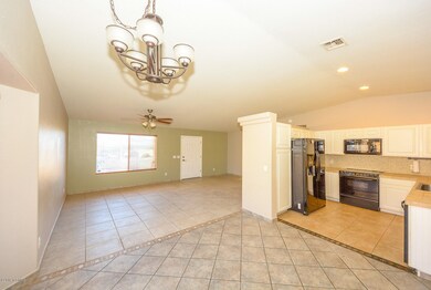 4298 kitchen 2