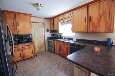 613 Winkles Rd, Grant, AL 35747 - photo 5