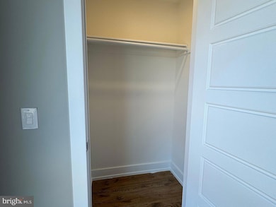 2402 N 2nd St unit 4, Philadelphia, PA 19133 - photo 5