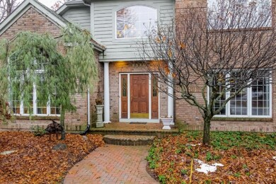 005-Front_View-1346330-mls