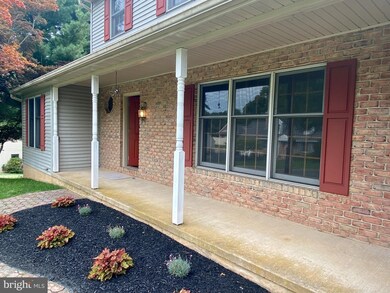 25 Pheasant Run Rd, Boyertown, PA 19512 - photo 4