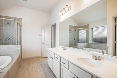 31219 Gulf Cypress Ln unit L, Hockley, TX 77447 - photo 4