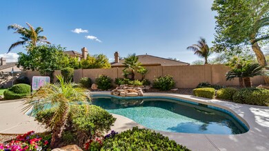 2245 E Oakland St-57