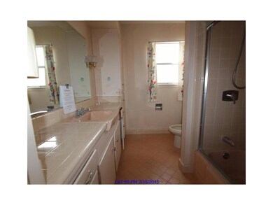 Master Bath/Spa.