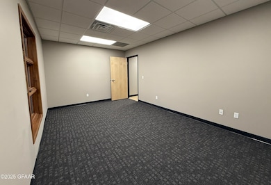 2820 19th Ave S, Grand Forks, ND 58201 - photo 3