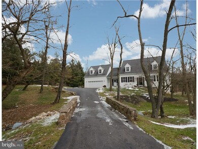 110 Croton Ct, Spring City, PA 19475 - photo 2