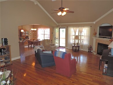 2 Judy Dr, Bella Vista, AR 72715 - photo 4