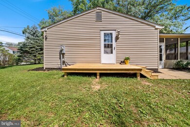 9033 Dumhart Rd, Laurel, MD 20723 - photo 5