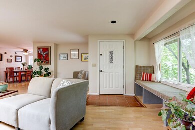 62812 Emily Court-2