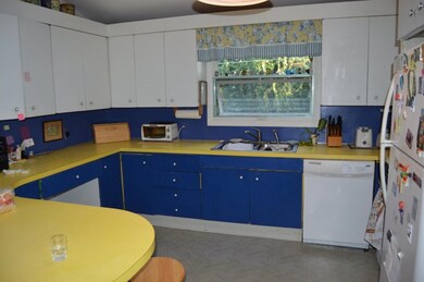 15 Upper Douglas Ln, Oak Bluffs, MA 02557 - photo 7