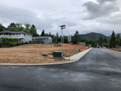 1792 Daffodil Ln, Grants Pass, OR 97526 - photo 4