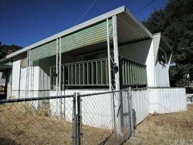 FRONT CYCLONE GATE TO FRONT ENTRANCE
