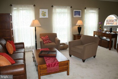 6701 Scottswood St, Alexandria, VA 22315 - photo 4