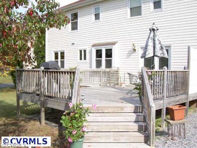 Patio/Deck - Notice the size of the deck for your 