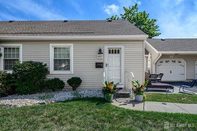 166 Cours de Lorraine unit D, Freehold, NJ 07728 - photo 2