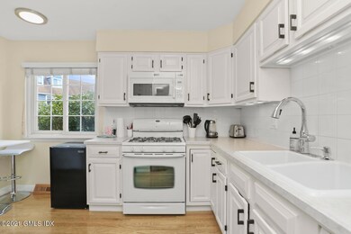 37 Sheephill Rd unit 7, Riverside, CT 06878 - photo 6