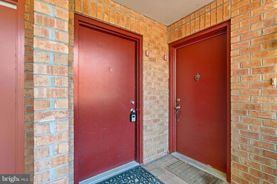 7587 Weather Worn Way unit E, Columbia, MD 21046 - photo 2