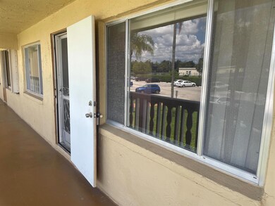 500 Village Green Cir W unit 212, Palm Springs, FL 33461 - photo 3