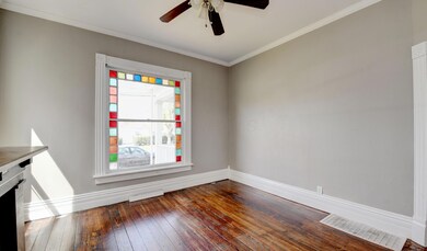 Living Room (2)