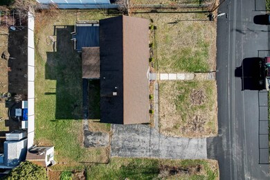 10 Celeste St, Nashua, NH 03064 - photo 7