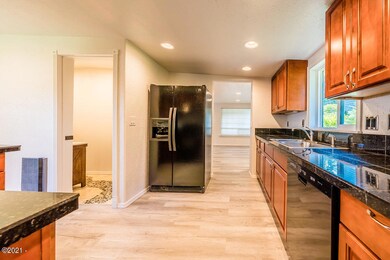 1335 SE Oar Ave, Lincoln City, OR 97367 - photo 7