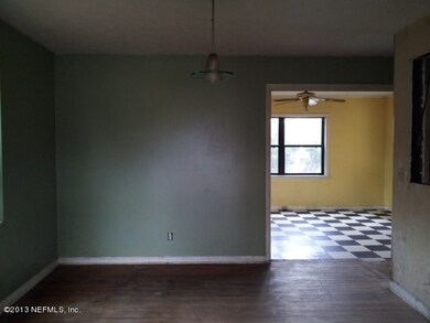 7810 Altama Rd, Jacksonville, FL 32216 - photo 2