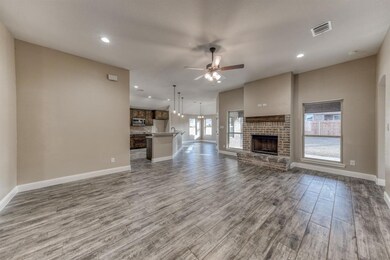 900 Avagail Ave, Springtown, TX 76082 - photo 5